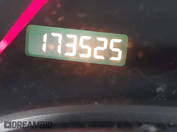 2006 Chevrolet Equinox LT z VIN 2CNDL73F566142938, wystawiony jako IAAI lot #41468387 z przebiegiem 173 525 mil mil oraz . Historia ofert i sprzedaży dostępna na DreamBid. Obrazek 16.