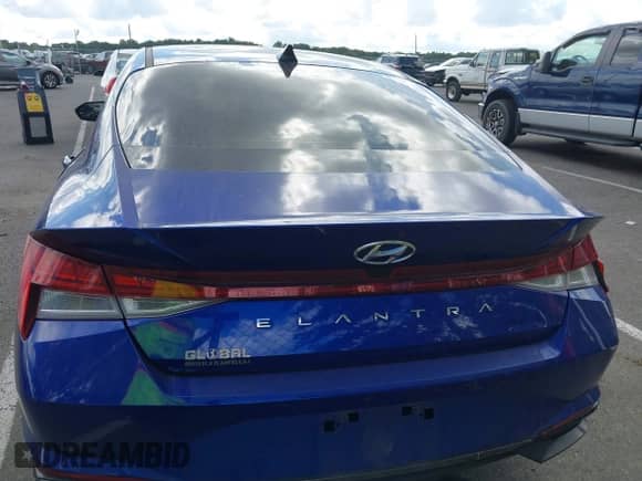 2022 Hyundai Elantra SEL с VIN KMHLN4AG4NU365584, выставлен на аукционе IAAI как лот 43114950 с пробегом 101 903 миль миль и . История ставок и продаж доступна на DreamBid. Изображение 16.