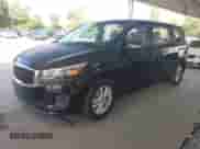 2018 Kia Sedona L z VIN KNDMA5C18J6346554, wystawiony jako IAAI lot #43274480 z przebiegiem 202 454 mil mil oraz . Historia ofert i sprzedaży dostępna na DreamBid. Obrazek 2.