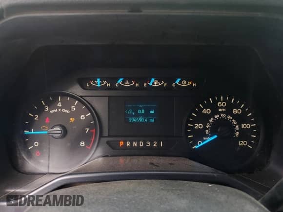 2016 Ford F-150 XL z VIN 1FTEX1C84GFC00508, wystawiony jako Copart lot #85554855 z przebiegiem 194 690 mil mil oraz Czysty tytuł • Clean title. Historia ofert i sprzedaży dostępna na DreamBid. Obrazek 9.