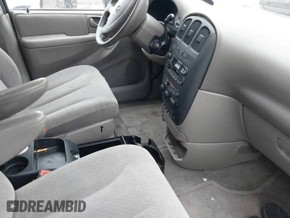 2003 Dodge Caravan Sport with VIN 2D4GP44L43R102677, listed as a IAAI auction lot 42342837 with 191,018 mi miles and . Bid and sale history available at DreamBid. Image 5.