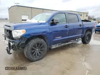 2015 Toyota Tundra SR5 z VIN 5TFEM5F15FX092360, wystawiony jako Copart lot #87826435 z przebiegiem 129 872 mil mil oraz Szkoda całkowita • Salvage title. Historia ofert i sprzedaży dostępna na DreamBid. Obrazek 1.