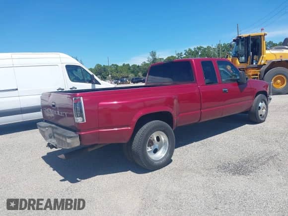 1996 Chevrolet Silverado 3500 с VIN 1GBHC39F0TE239062, выставлен на аукционе IAAI как лот 42996155 с пробегом 75 989 миль миль и . История ставок и продаж доступна на DreamBid. Изображение 4.
