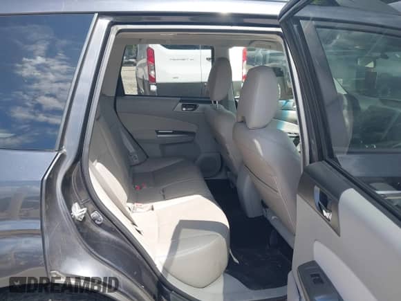 2012 Subaru Forester X Limited z VIN JF2SHAEC4CH427814, wystawiony jako IAAI lot #42696373 z przebiegiem 117 211 mil mil oraz . Historia ofert i sprzedaży dostępna na DreamBid. Obrazek 8.