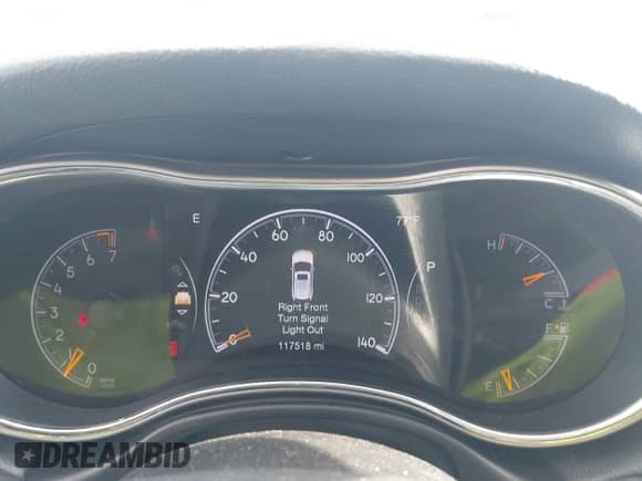 2019 Jeep Grand Cherokee Limited with VIN 1C4RJEBG9KC762997, listed as a IAAI auction lot 42696896 with 117,518 mi miles and . Bid and sale history available at DreamBid. Image 7.