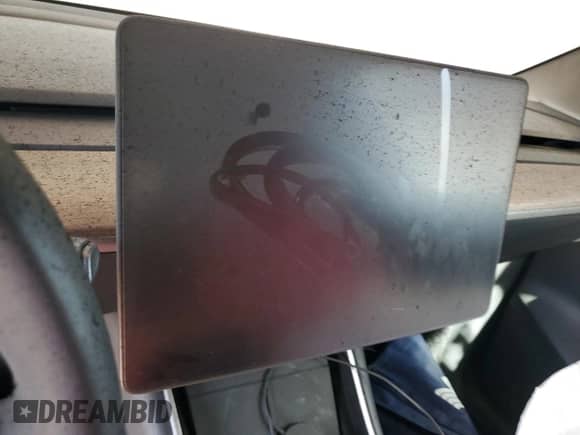 2021 Tesla Model Y Long Range с VIN 5YJYGDEE2MF066681, выставлен на аукционе Copart как лот 84761845 с пробегом Не указан миль и Списание • Salvage title. История ставок и продаж доступна на DreamBid. Изображение 9.