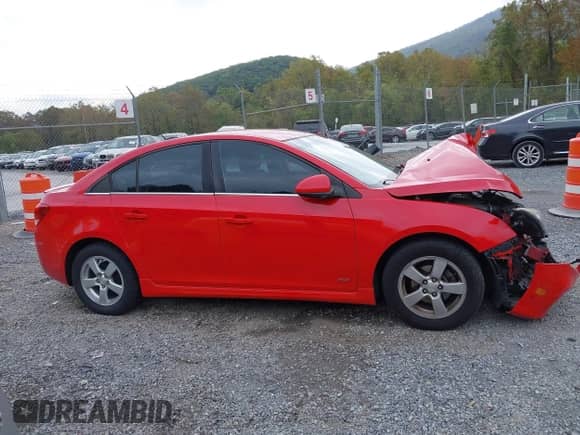 2016 Chevrolet Cruze LT с VIN 1G1PE5SB0G7217747, выставлен на аукционе IAAI как лот 43389540 с пробегом 106 656 миль миль и . История ставок и продаж доступна на DreamBid. Изображение 13.