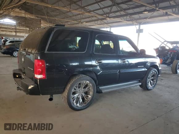 2006 Cadillac Escalade with VIN 1GYEK63N46R142196, listed as a Copart auction lot 82283685 with 212,279 mi miles and Clean title. Bid and sale history available at DreamBid. Image 3.