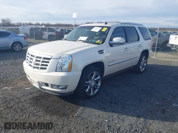2011 Cadillac Escalade Premium z VIN 1GYS3CEF0BR257196, wystawiony jako IAAI lot #41649629 z przebiegiem 250 938 mil mil oraz . Historia ofert i sprzedaży dostępna na DreamBid. Obrazek 19.