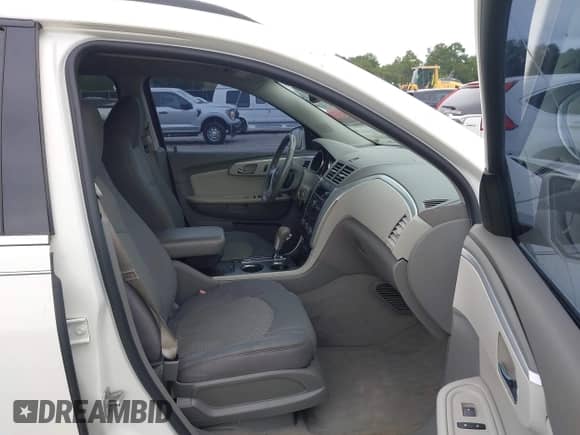 2012 Chevrolet Traverse 1LT with VIN 1GNKRGED2CJ409738, listed as a IAAI auction lot 42913529 with 124,910 mi miles and . Bid and sale history available at DreamBid. Image 5.