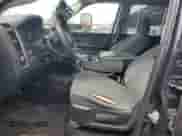 2015 Ram 1500 Tradesman z VIN 1C6RR6KM3FS581319, wystawiony jako Copart lot #51818455 z przebiegiem 130 865 mil mil oraz Szkoda całkowita • Salvage title. Historia ofert i sprzedaży dostępna na DreamBid. Obrazek 7.