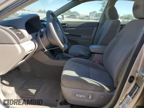 2006 Toyota Camry LE z VIN 4T1BE32K86U697263, wystawiony jako Copart lot #67963745 z przebiegiem 93 713 mil mil oraz Szkoda całkowita • Salvage title. Historia ofert i sprzedaży dostępna na DreamBid. Obrazek 7.