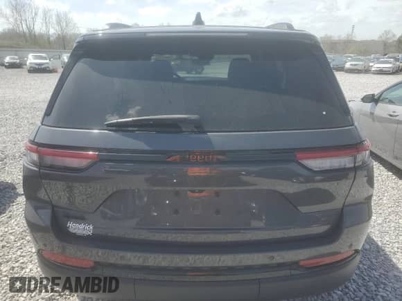 2022 Jeep Grand Cherokee Laredo z VIN 1C4RJHAG2N8615818, wystawiony jako Copart lot #49892855 z przebiegiem 30 711 mil mil oraz Szkoda całkowita • Salvage title. Historia ofert i sprzedaży dostępna na DreamBid. Obrazek 6.