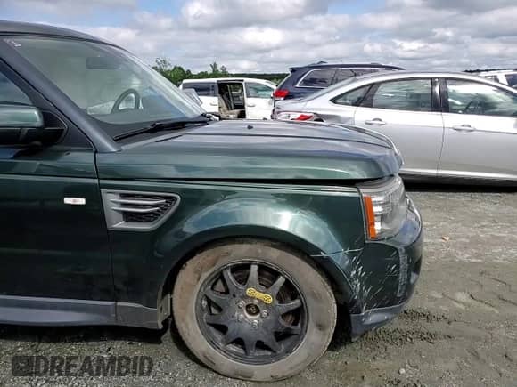 2010 Land Rover Range Rover Sport HSE with VIN SALSF2D46AA223633, listed as a Copart auction lot 58365475 with 151,941 mi miles and Salvage title. Bid and sale history available at DreamBid. Image 14.