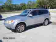 2013 Subaru Forester X Premium z VIN JF2SHADC9DH419808, wystawiony jako Copart lot #90798665 z przebiegiem 142 722 mil mil oraz Czysty tytuł • Clean title. Historia ofert i sprzedaży dostępna na DreamBid. Obrazek 1.