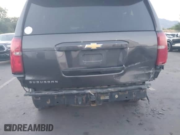 2016 Chevrolet Suburban LS z VIN 1GNSKGEC0GR167051, wystawiony jako IAAI lot #43027717 z przebiegiem 314 569 mil mil oraz . Historia ofert i sprzedaży dostępna na DreamBid. Obrazek 6.