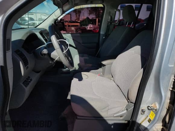 2019 Nissan Frontier SV с VIN 1N6AD0EV6KN724615, выставлен на аукционе Copart как лот 85109885 с пробегом 106 848 миль миль и Списание • Salvage title. История ставок и продаж доступна на DreamBid. Изображение 7.