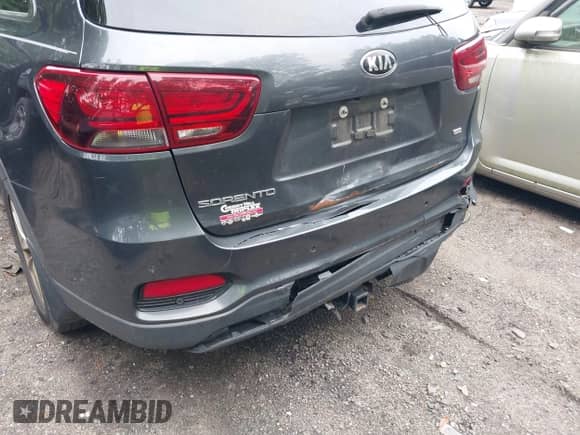 2020 Kia Sorento LX with VIN 5XYPGDA35LG655280, listed as a IAAI auction lot 43340804 with 104,841 mi miles and . Bid and sale history available at DreamBid. Image 6.