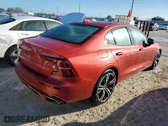 2020 Volvo S60 R-Design с VIN 7JR102FMXLG039783, выставлен на аукционе Copart как лот 76160944 с пробегом Не указан миль и Списание • Salvage title. История ставок и продаж доступна на DreamBid. Изображение 3.