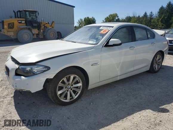 2015 BMW 5 Series 528i xDrive with VIN WBA5A7C55FD623812, listed as a Copart auction lot 80330825 with Not provided miles and Salvage title. Bid and sale history available at DreamBid. Image 1.