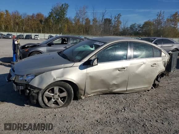 2014 Chevrolet Cruze 1LT with VIN 1G1PC5SB1E7263896, listed as a Copart auction lot 84775505 with 75,708 mi miles and Salvage title. Bid and sale history available at DreamBid. Image 1.