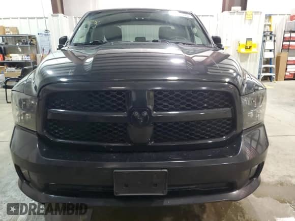 2017 Ram 1500 Express z VIN 1C6RR7FT1HS595553, wystawiony jako Copart lot #51587575 z przebiegiem 248 129 mil mil oraz Szkoda całkowita • Salvage title. Historia ofert i sprzedaży dostępna na DreamBid. Obrazek 5.