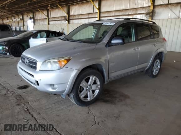 2006 Toyota RAV4 Sport с VIN JTMBD32V266022160, выставлен на аукционе Copart как лот 85647615 с пробегом 212 399 миль миль и Чистый • Clean title. История ставок и продаж доступна на DreamBid. Изображение 1.