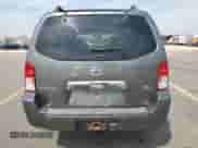 2007 Nissan Pathfinder S z VIN 5N1AR18W47C617768, wystawiony jako Copart lot #69749215 z przebiegiem 150 697 mil mil oraz Szkoda całkowita • Salvage title. Historia ofert i sprzedaży dostępna na DreamBid. Obrazek 6.