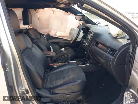 2020 Mitsubishi Outlander SE with VIN JA4AD3A34LJ000711, listed as a IAAI auction lot 41663694 with 61,502 mi miles and . Bid and sale history available at DreamBid. Image 5.