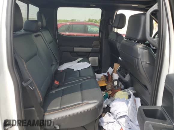 2024 Ford F-150 Lariat с VIN 1FTFW5L58RFA75357, выставлен на аукционе Copart как лот 58358555 с пробегом 5 849 миль миль и Списание • Salvage title. История ставок и продаж доступна на DreamBid. Изображение 10.