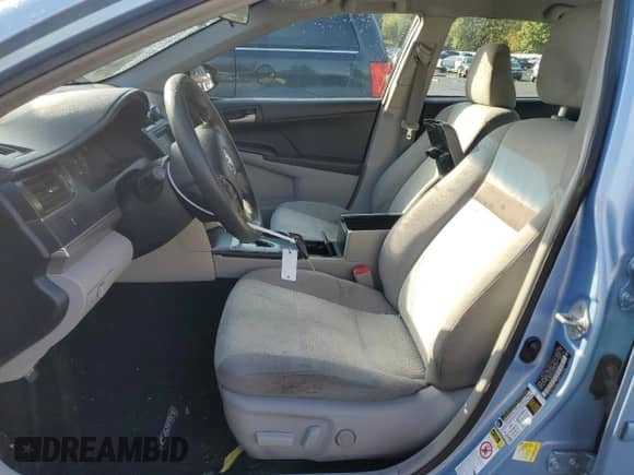 2012 Toyota Camry L z VIN 4T1BF1FK1CU579031, wystawiony jako Copart lot #82531385 z przebiegiem 166 290 mil mil oraz Szkoda całkowita • Salvage title. Historia ofert i sprzedaży dostępna na DreamBid. Obrazek 7.