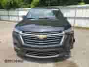 2022 Chevrolet Traverse LT z VIN 1GNERHKW7NJ156475, wystawiony jako Copart lot #58920835 z przebiegiem 76 481 mil mil oraz Szkoda całkowita • Salvage title. Historia ofert i sprzedaży dostępna na DreamBid. Obrazek 5.