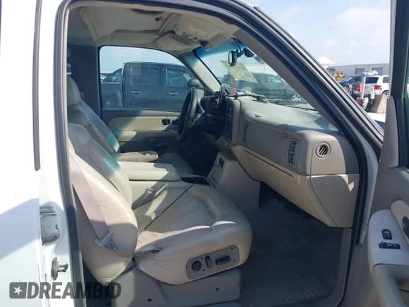 2001 Chevrolet Tahoe LS с VIN 1GNEC13T61R112072, выставлен на аукционе IAAI как лот 42471193 с пробегом 326 879 миль миль и . История ставок и продаж доступна на DreamBid. Изображение 5.