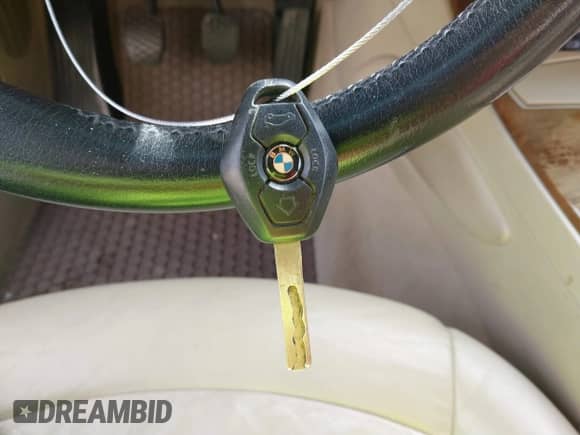 2005 BMW Z4 2.5i с VIN 4USBT33565LR70847, выставлен на аукционе IAAI как лот 41761019 с пробегом 129 341 миль миль и . История ставок и продаж доступна на DreamBid. Изображение 11.