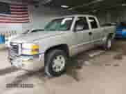 2005 GMC Sierra 1500 SLT z VIN 2GTEK19B551275045, wystawiony jako Copart lot #69453525 z przebiegiem 134 540 mil mil oraz Czysty tytuł • Clean title. Historia ofert i sprzedaży dostępna na DreamBid. Obrazek 1.