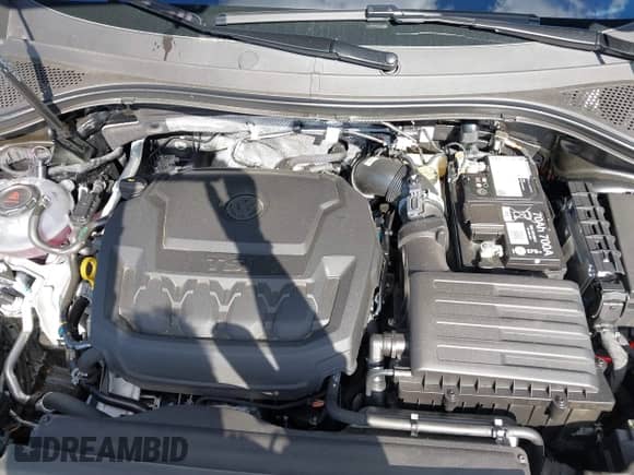 2024 Volkswagen Tiguan SE с VIN 3VV2B7AX9RM136727, выставлен на аукционе IAAI как лот 43427923 с пробегом 4 919 миль миль и . История ставок и продаж доступна на DreamBid. Изображение 10.