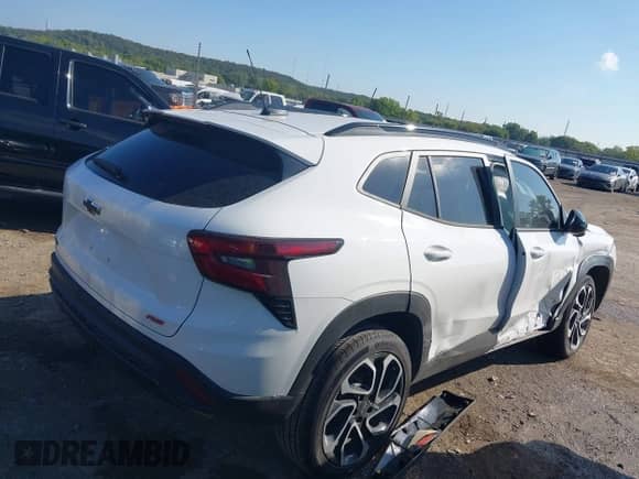 2025 Chevrolet Trax 2RS with VIN KL77LJEP3SC268332, listed as a IAAI auction lot 43304102 with 6,486 mi miles and . Bid and sale history available at DreamBid. Image 13.