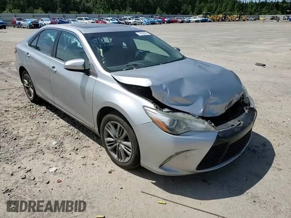 2017 Toyota Camry XLE z VIN 4T1BF1FK1HU329604, wystawiony jako Copart lot #72052825 z przebiegiem 197 044 mil mil oraz Szkoda całkowita • Salvage title. Historia ofert i sprzedaży dostępna na DreamBid. Obrazek 13.