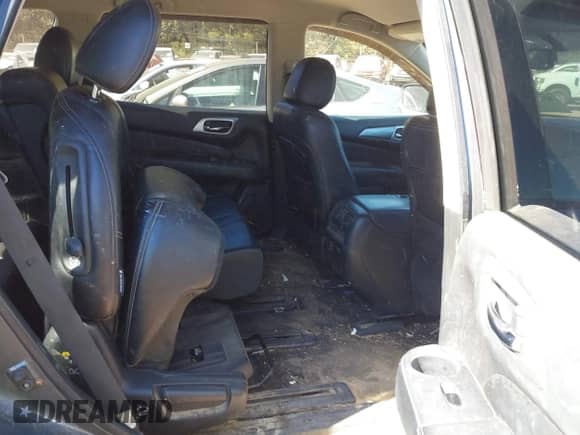 2018 Nissan Pathfinder SV with VIN 5N1DR2MN0JC677439, listed as a IAAI auction lot 43446831 with 180,185 mi miles and . Bid and sale history available at DreamBid. Image 8.