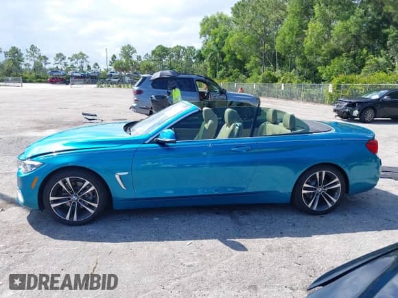 2020 BMW 4 Series 430i with VIN WBA4Z1C03L5R39849, listed as a IAAI auction lot 43349294 with 7,716 mi miles and . Bid and sale history available at DreamBid. Image 14.