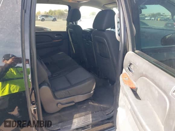 2013 Chevrolet Suburban LS с VIN 1GNSKHE71DR332335, выставлен на аукционе IAAI как лот 41408949 с пробегом 167 860 миль миль и . История ставок и продаж доступна на DreamBid. Изображение 8.
