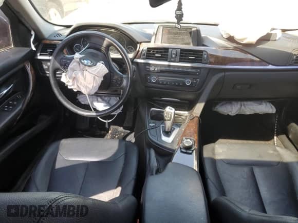 2013 BMW 3 Series 328i xDrive with VIN WBA3B3C50DF542473, listed as a Copart auction lot 69501165 with 136,590 mi miles and Salvage title. Bid and sale history available at DreamBid. Image 8.