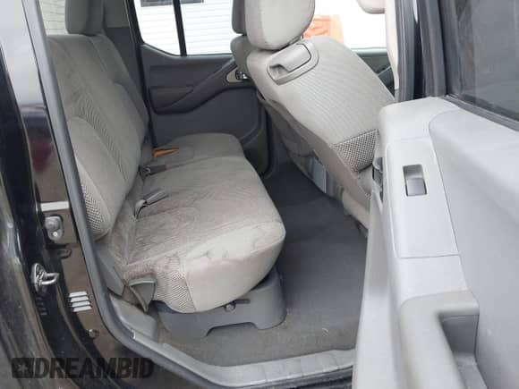 2008 Nissan Frontier Nismo z VIN 1N6AD07U38C440335, wystawiony jako IAAI lot #41760107 z przebiegiem 160 135 mil mil oraz . Historia ofert i sprzedaży dostępna na DreamBid. Obrazek 8.