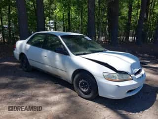 2000 Honda Accord LX z VIN JHMCG5641YC040581, wystawiony jako IAAI lot #42132897 z przebiegiem 178 378 mil mil oraz . Historia ofert i sprzedaży dostępna na DreamBid. Obrazek 1.