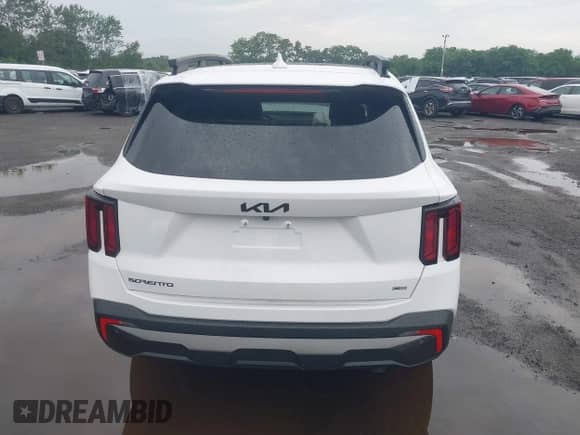 2025 Kia Sorento X-Line EX with VIN 5XYRHDJF1SG386662, listed as a IAAI auction lot 42635427 with Not provided miles and . Bid and sale history available at DreamBid. Image 16.