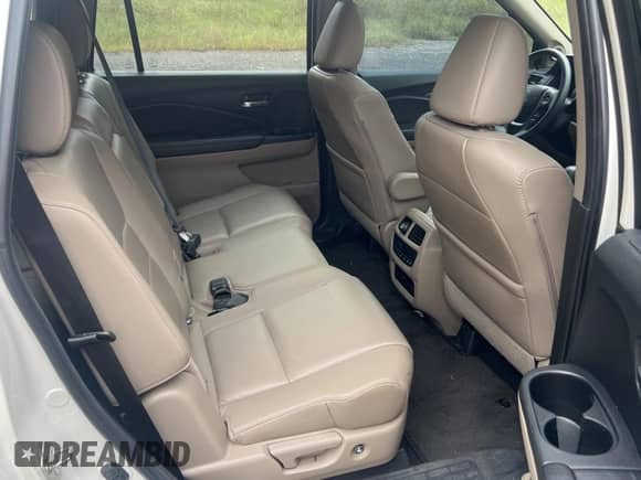 2016 Honda Pilot EX-L with VIN 5FNYF5H54GB037739, listed as a Copart auction lot 84259365 with 115,239 mi miles and Clean title. Bid and sale history available at DreamBid. Image 6.