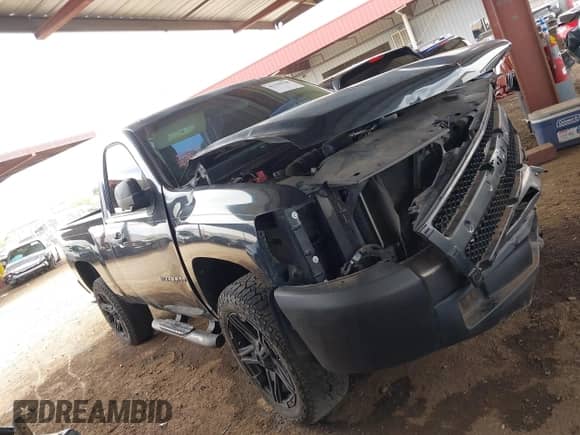 2012 Chevrolet Silverado 1500 Work Truck с VIN 1GCNCPEX8CZ200071, выставлен на аукционе IAAI как лот 42390598 с пробегом 140 344 миль миль и . История ставок и продаж доступна на DreamBid. Изображение 19.