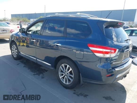 2014 Nissan Pathfinder Platinum Hybrid with VIN 5N1CR2MN1EC638750, listed as a IAAI auction lot 41719792 with 206,286 mi miles and . Bid and sale history available at DreamBid. Image 3.