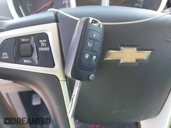 2012 Chevrolet Equinox 2LT z VIN 2GNFLNE57C6333205, wystawiony jako IAAI lot #42917062 z przebiegiem 168 615 mil mil oraz . Historia ofert i sprzedaży dostępna na DreamBid. Obrazek 11.