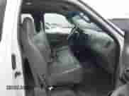 2004 Ford F-150 XL z VIN 2FTRX17264CA01975, wystawiony jako IAAI lot #42312516 z przebiegiem Nie podano mil oraz . Historia ofert i sprzedaży dostępna na DreamBid. Obrazek 5.